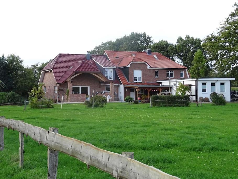 יבר Charmante Ferienwohnung In Idyllischer Lage מראה חיצוני תמונה